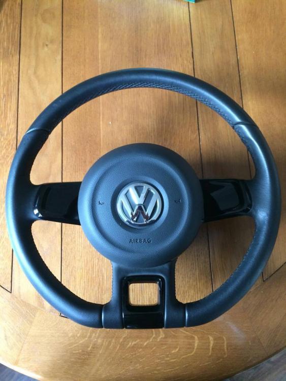 VW UP! Leather Flat Bottom Steering Wheel and Airbag - Parts For Sale -  Club Lupo
