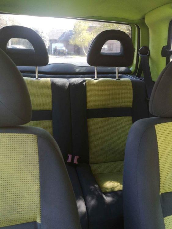 Car seats 2.jpg